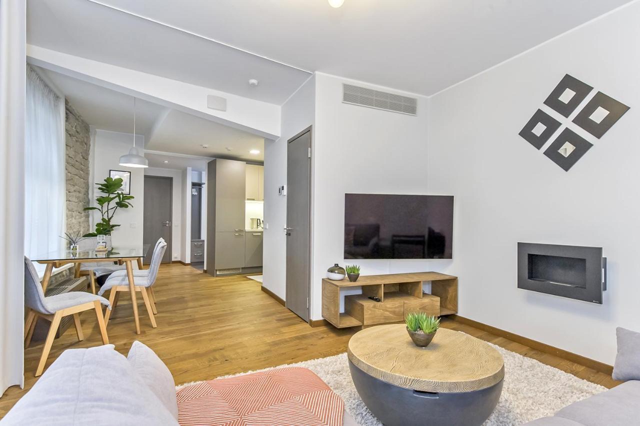 טאלין Luxuriously Furnished, Spacious Rotermanni Jewel מראה חיצוני תמונה