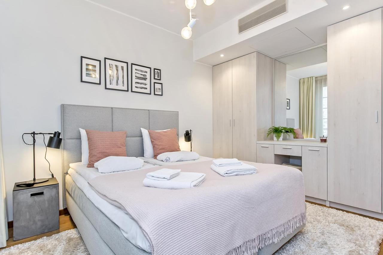 טאלין Luxuriously Furnished, Spacious Rotermanni Jewel מראה חיצוני תמונה